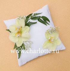 Аксессуар из цветов Ф6392