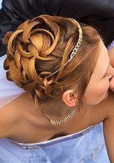 Cвадебная прическа Л14166 с собранными волосами