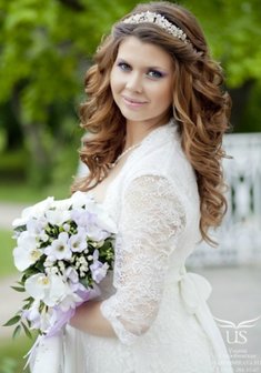 Cвадебная прическа Свадебный макияж и прическа (У15617) с распущенными волосами