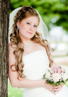 Cвадебная прическа Л20908 с распущенными волосами