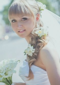 Cвадебная прическа И20925 в греческом стиле