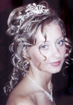 Cвадебная прическа D20932 с собранными волосами