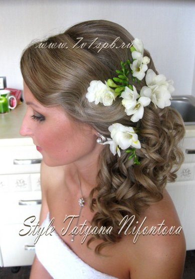 Прическа на свадьбу Н17080 - Стилист-визажист Татьяна Нифонтова