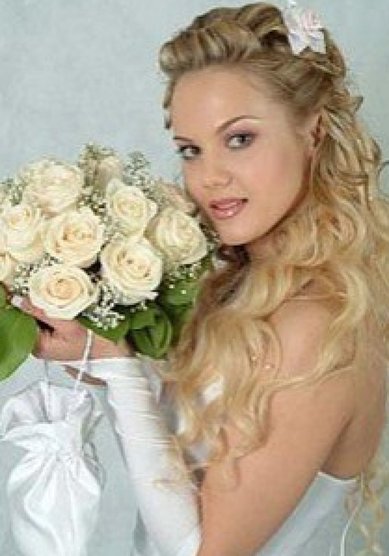 Прическа на свадьбу D20930 - Стилист-визажист Дарья Молодцова