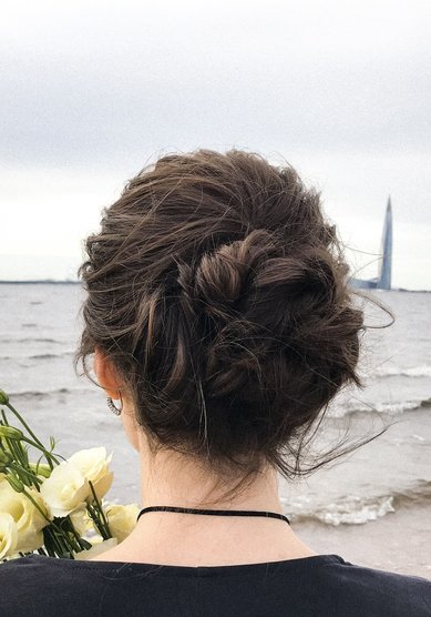 Прическа на свадьбу Низкий пучок (З21302) - Стилист-визажист Захарченко Валерия