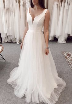 Свадебное платье Бьянка-фатин-O21424. В греческом стиле, длинное со шлейфом.