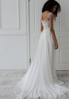 Свадебное платье Ingreed-O21427. А-силуэт, длинное со шлейфом.