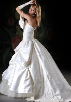 Свадебное платье R-1104 (Виктория)-D35773. С пышной юбкой, длинное со шлейфом.