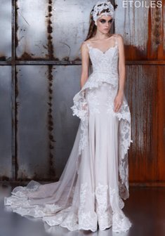 Свадебное платье Tiffani-С55843. С прямой юбкой, длинное со шлейфом.