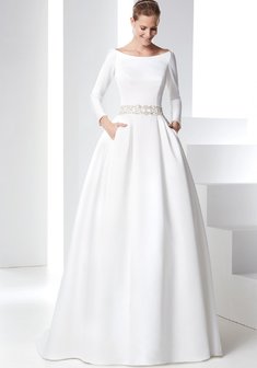 Свадебное платье Skarlet-D61350. А-силуэт, длинное без шлейфа.