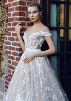 Свадебное платье ETEL-С64298. С пышной юбкой, длинное со шлейфом.