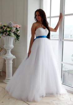 Свадебное платье Аврил-С64350. С пышной юбкой, длинное без шлейфа.