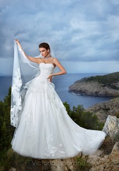 Свадебное платье Amalia-M64434. С пышной юбкой, длинное со шлейфом.