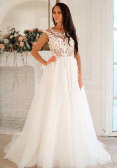 Свадебное платье Риана-С64487. А-силуэт, длинное со шлейфом.