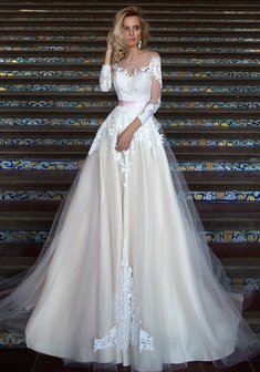 Свадебное платье Mirey от Oksana Mukha-M66866. С пышной юбкой, длинное со шлейфом.