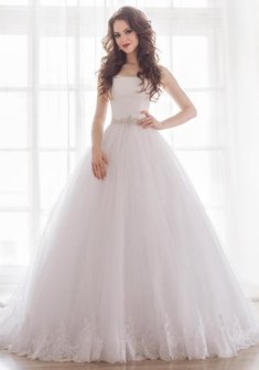 Свадебное платье Bruma-М66929. С пышной юбкой, длинное без шлейфа.