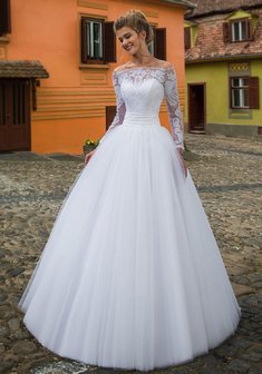 Свадебное платье Ахавния-М66967. С пышной юбкой, длинное без шлейфа.