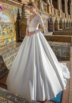 Свадебное платье Лэрис-М67862. С пышной юбкой, длинное со шлейфом.