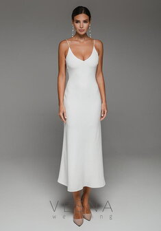 Свадебное платье Нюдос Вайт-V70273. С прямой юбкой, длинное без шлейфа.