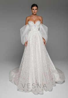 Свадебное платье Примавера Вайт-V70294. А-силуэт, длинное со шлейфом.