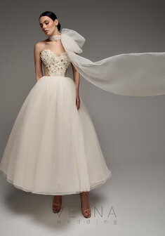 Вечернее платье Прим Миди Крем + Шарф-V70338. С пышной юбкой, длинное без шлейфа.