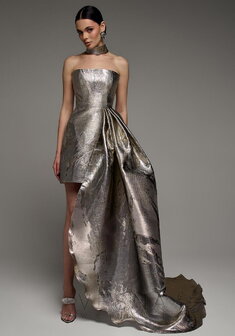 Вечернее платье Жаклин Спейс + Хвост-V70342. С прямой юбкой, короткое со шлейфом.