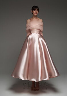 Вечернее платье Грейс Пинк + Вуаль Пинк-V70349. С пышной юбкой, длинное без шлейфа.