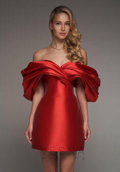 Вечернее платье Зендая Рэд-V70387. С прямой юбкой, короткое без шлейфа.