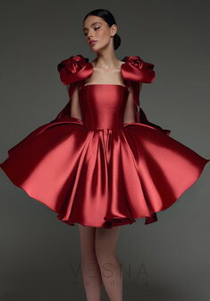 Вечернее платье Ника Черри-V70394. С пышной юбкой, короткое без шлейфа.