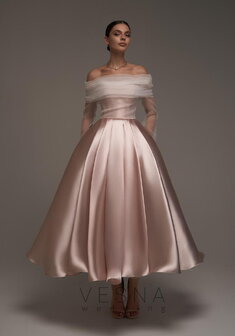 Вечернее платье Грейс Пинк + Вуаль-V70411. С пышной юбкой, длинное без шлейфа.