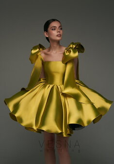 Вечернее платье Ника Голд-V70472. С пышной юбкой, короткое без шлейфа.