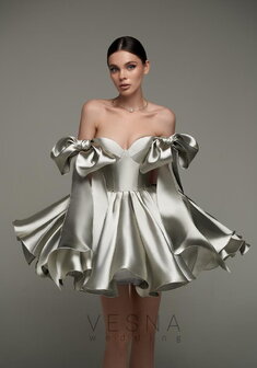 Вечернее платье Принцесс Сильвер Грей-V70476. С пышной юбкой, короткое без шлейфа.