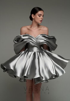 Вечернее платье Рафаэлла Грей-V70484. С пышной юбкой, короткое без шлейфа.