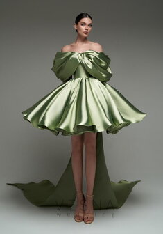 Вечернее платье Молли Грин-V70487. С пышной юбкой, короткое со шлейфом.