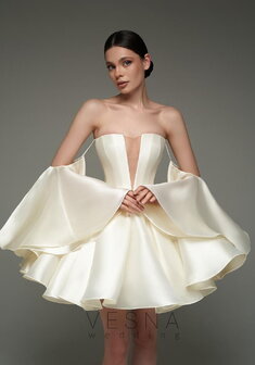 Вечернее платье Тильда Крем-V70492. С пышной юбкой, короткое без шлейфа.