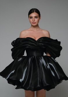 Вечернее платье Рафаэлла Блэк-V70540. С пышной юбкой, короткое без шлейфа.