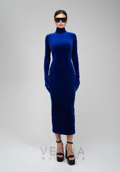 Вечернее платье Ким Сапфир-V70556. С прямой юбкой, длинное без шлейфа.