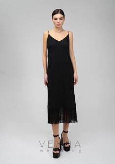 Вечернее платье Флори Нуар-V70557. С прямой юбкой, длинное без шлейфа.