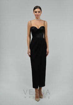 Вечернее платье Одри-V70561. С прямой юбкой, длинное без шлейфа.