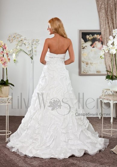 Свадебное платье D105-L20843 - Свадебный салон Lily Was Here