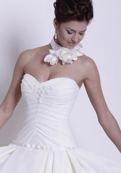 Свадебное платье VALENTINA-V31882 - Свадебный салон VESTA-BRIDE