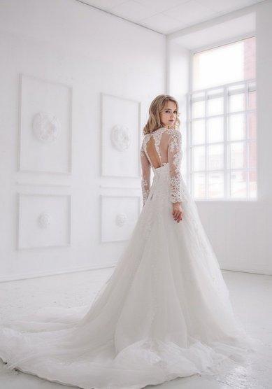 Свадебное платье Бертурия-V57865 - Свадебный салон Vesna