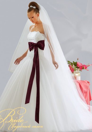 Свадебное платье 28-009-V31904 - Свадебный салон VESTA-BRIDE