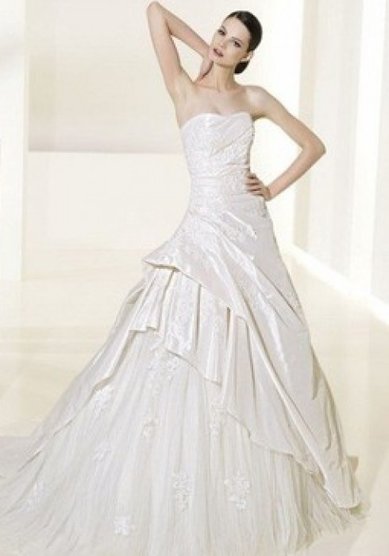 Свадебное платье 1847-К37213 - Салон свадебной и вечерней моды Королева