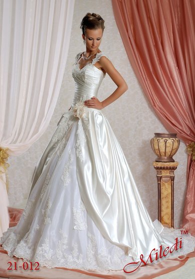 Свадебное платье 21-012-V48768 - Свадебный салон VESTA-BRIDE