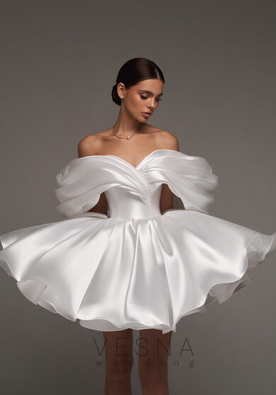 Свадебное платье Рафаэлла Силк вайт-V69801 - Свадебный салон Vesna
