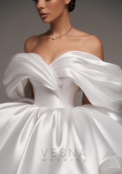 Свадебное платье Рафаэлла Силк вайт-V69801 - Свадебный салон Vesna