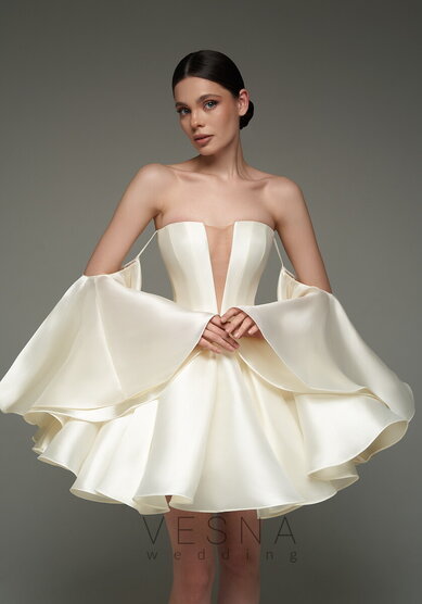 Свадебное платье Эйприл крем-V69824 - Свадебный салон Vesna