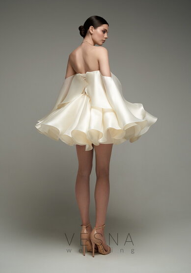 Свадебное платье Эйприл крем-V69861 - Свадебный салон Vesna