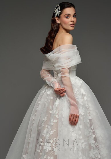 Свадебное платье Флора + Вуаль-V70225 - Свадебный салон Vesna